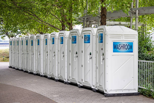Best Portable toilet rental cost  in Manawa, WI