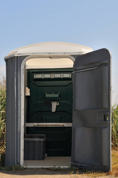 Best Porta potty delivery and setup  in Manawa, WI