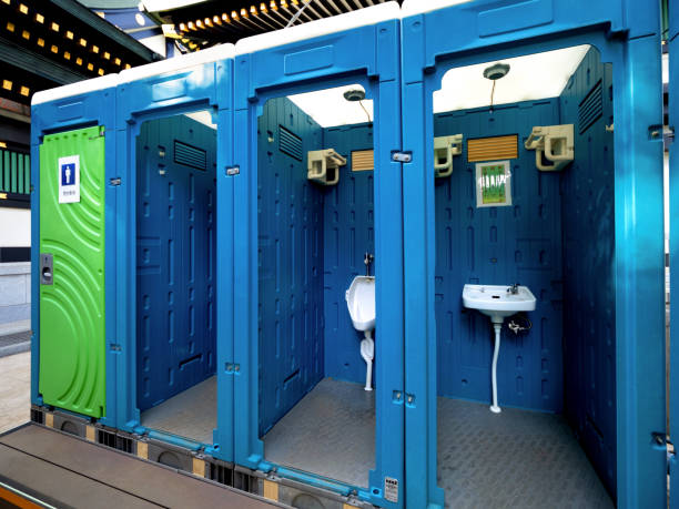 Best Portable toilet rental cost  in Manawa, WI